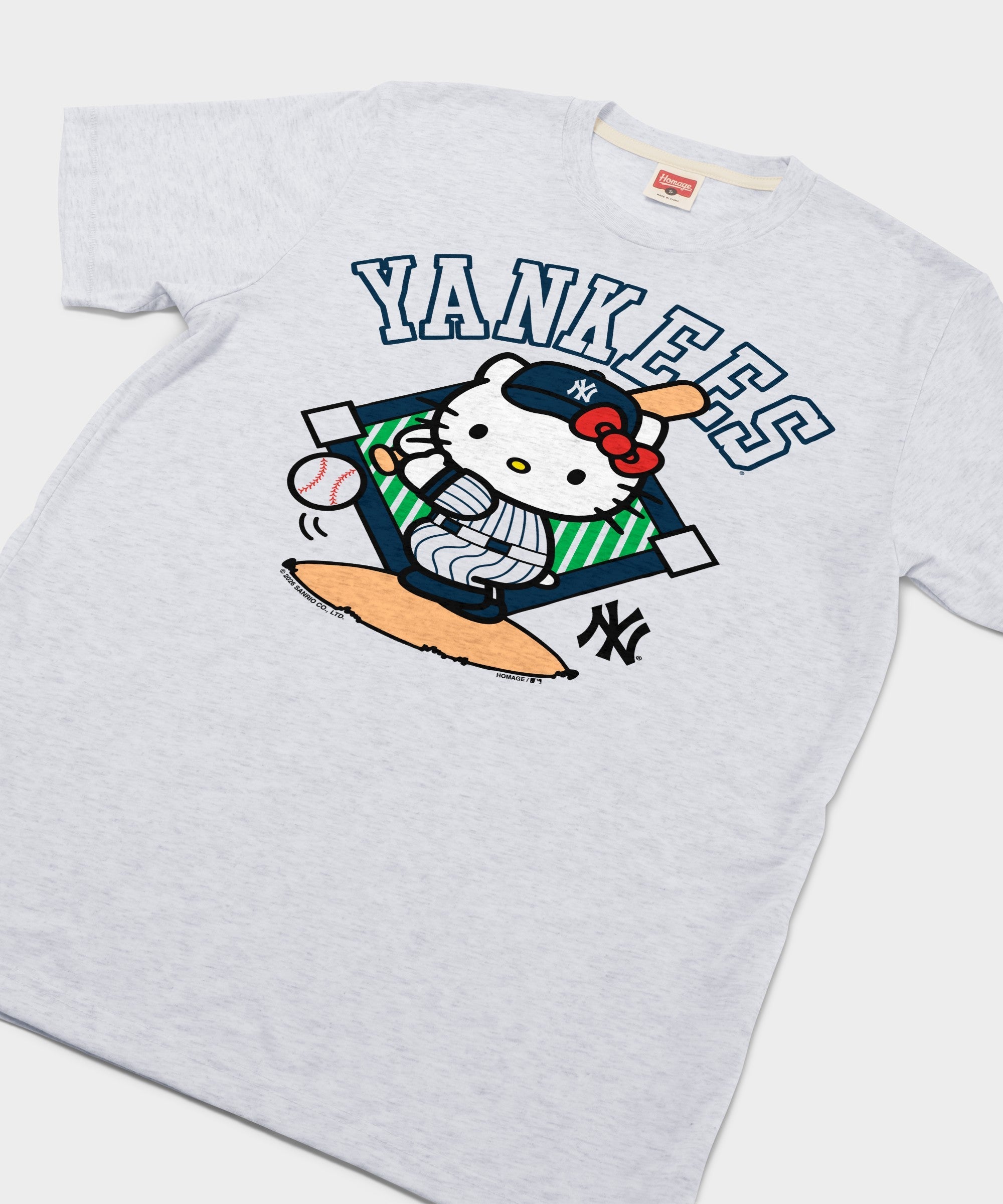 Hello Kitty x New York Yankees Swing