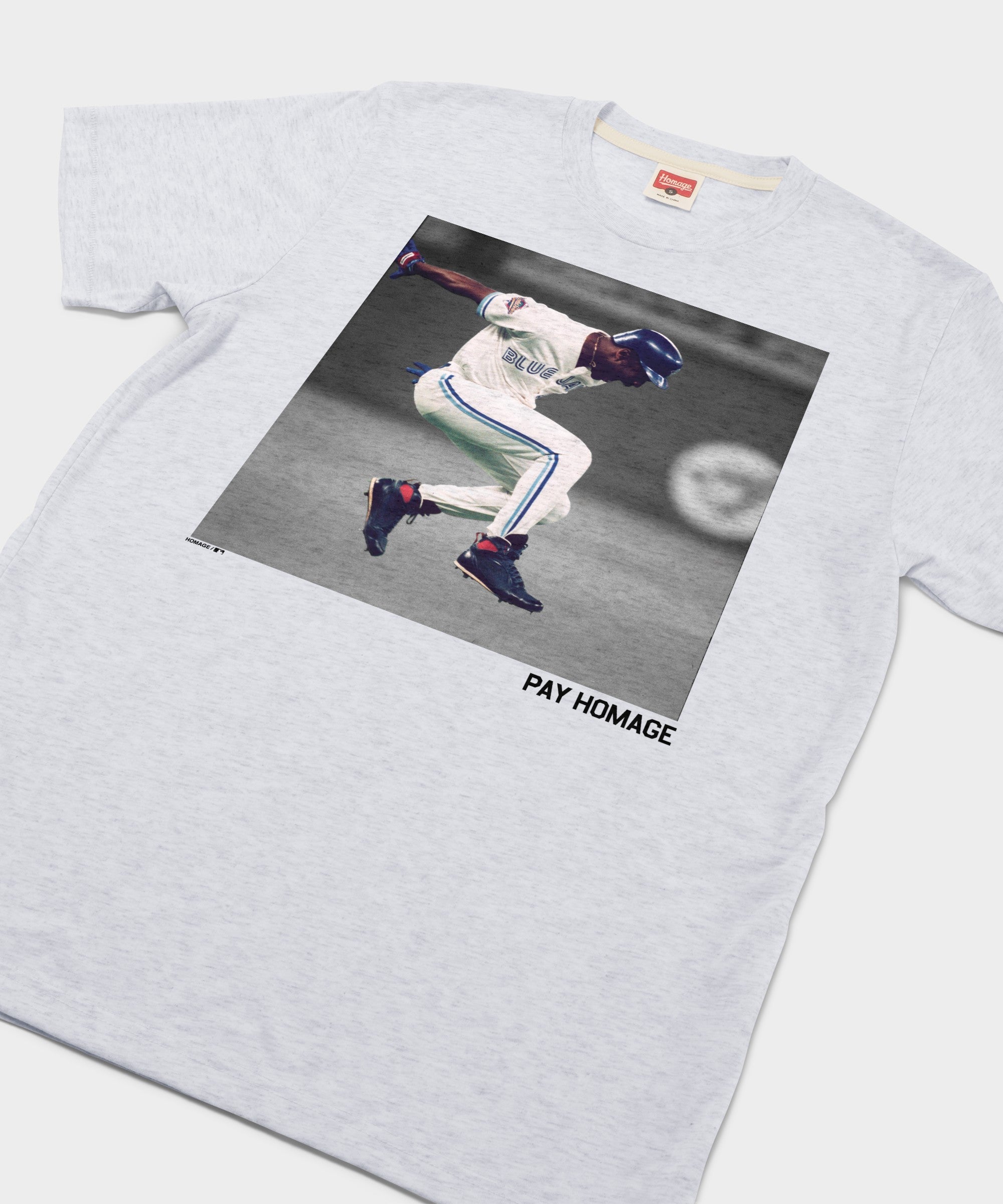 Joe Carter Pay Homage