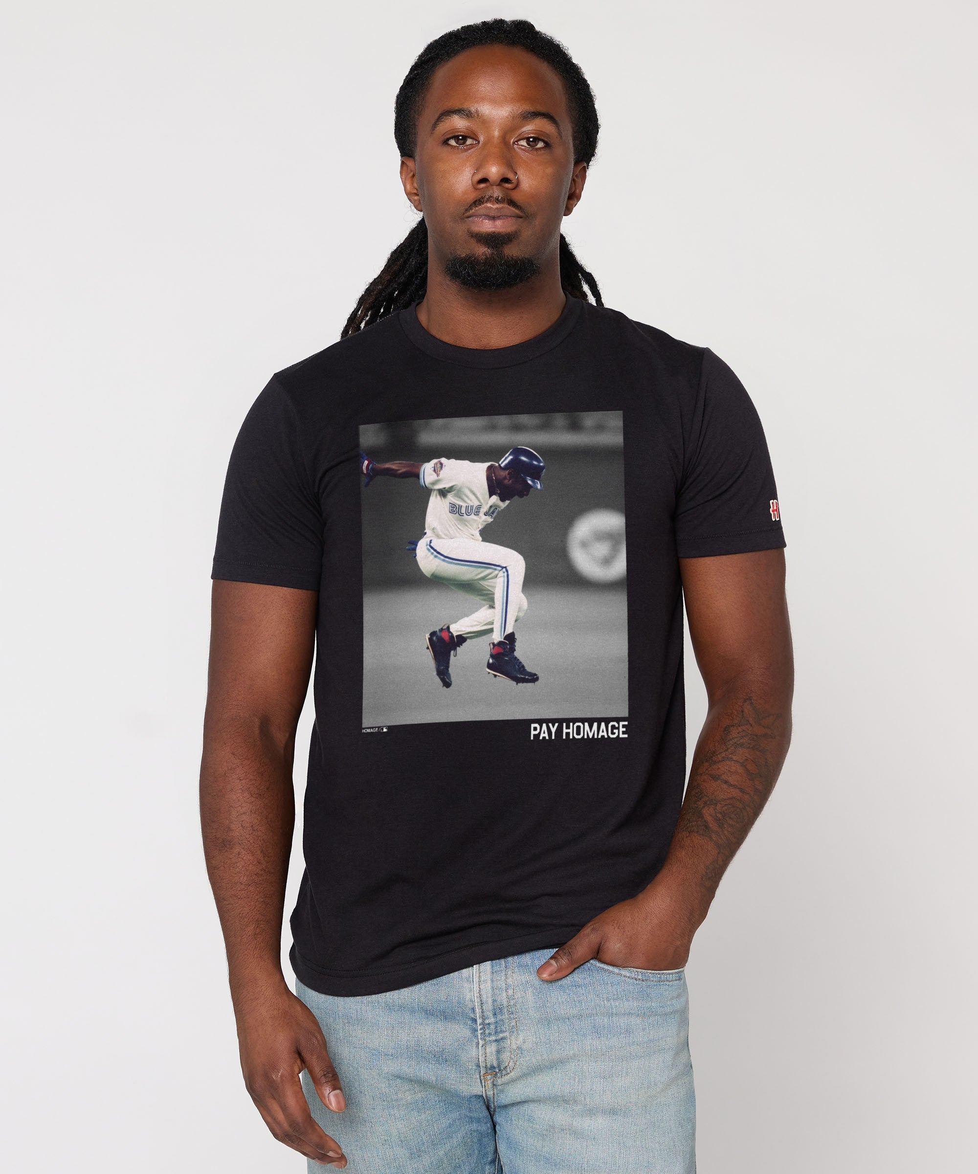 Joe Carter Pay Homage