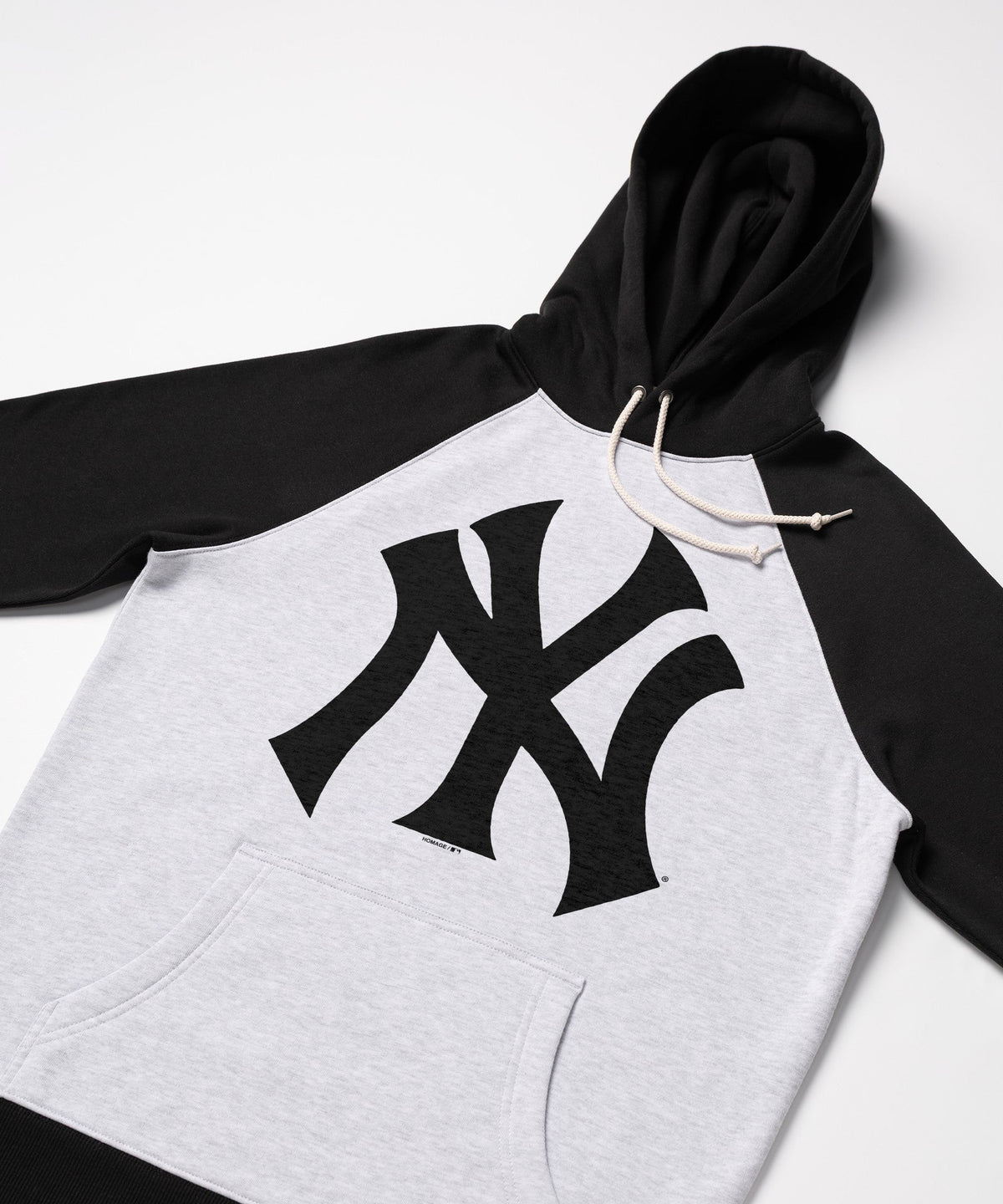 New York Yankees Cap Logo '68 Blackout Colorblock Hoodie