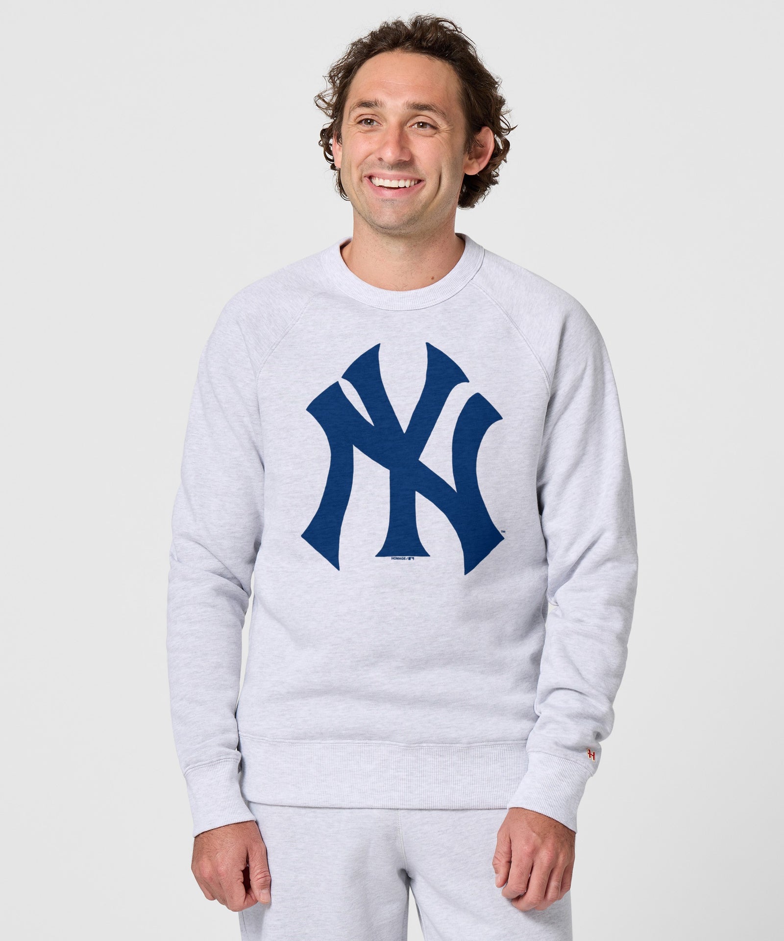 New York Yankees Cap Logo '68 Crewneck