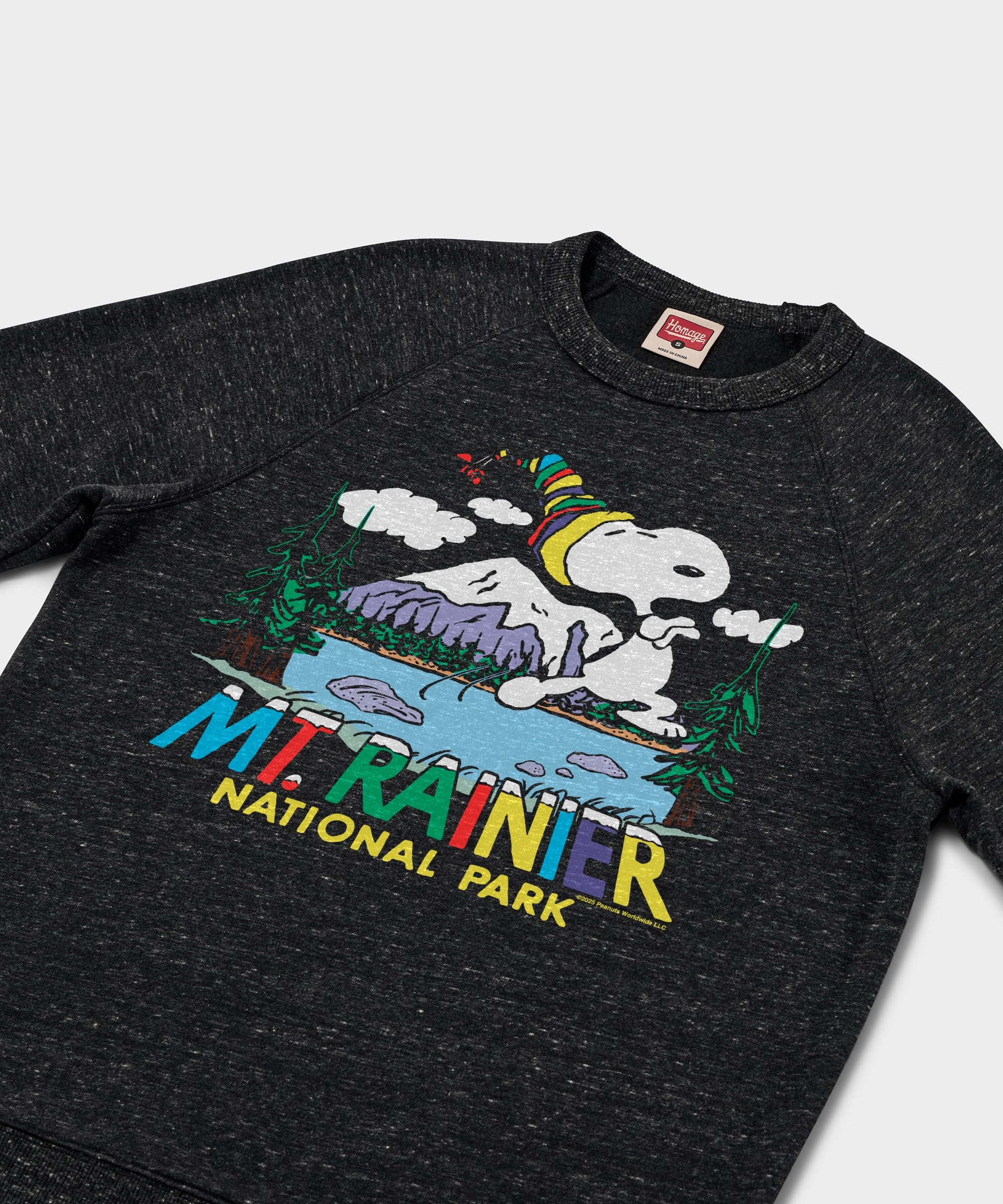 Peanuts Snoopy X Mount Rainier National Park Crewneck