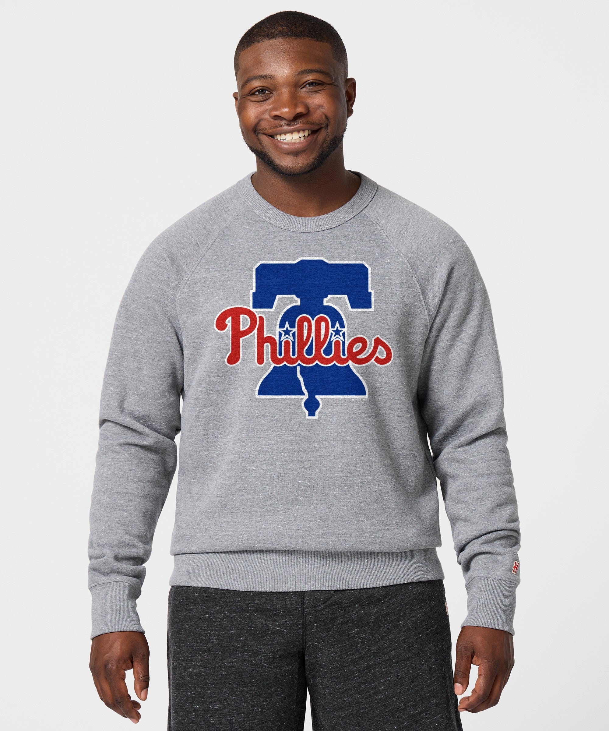 philadelphia phillies '19 crewneck