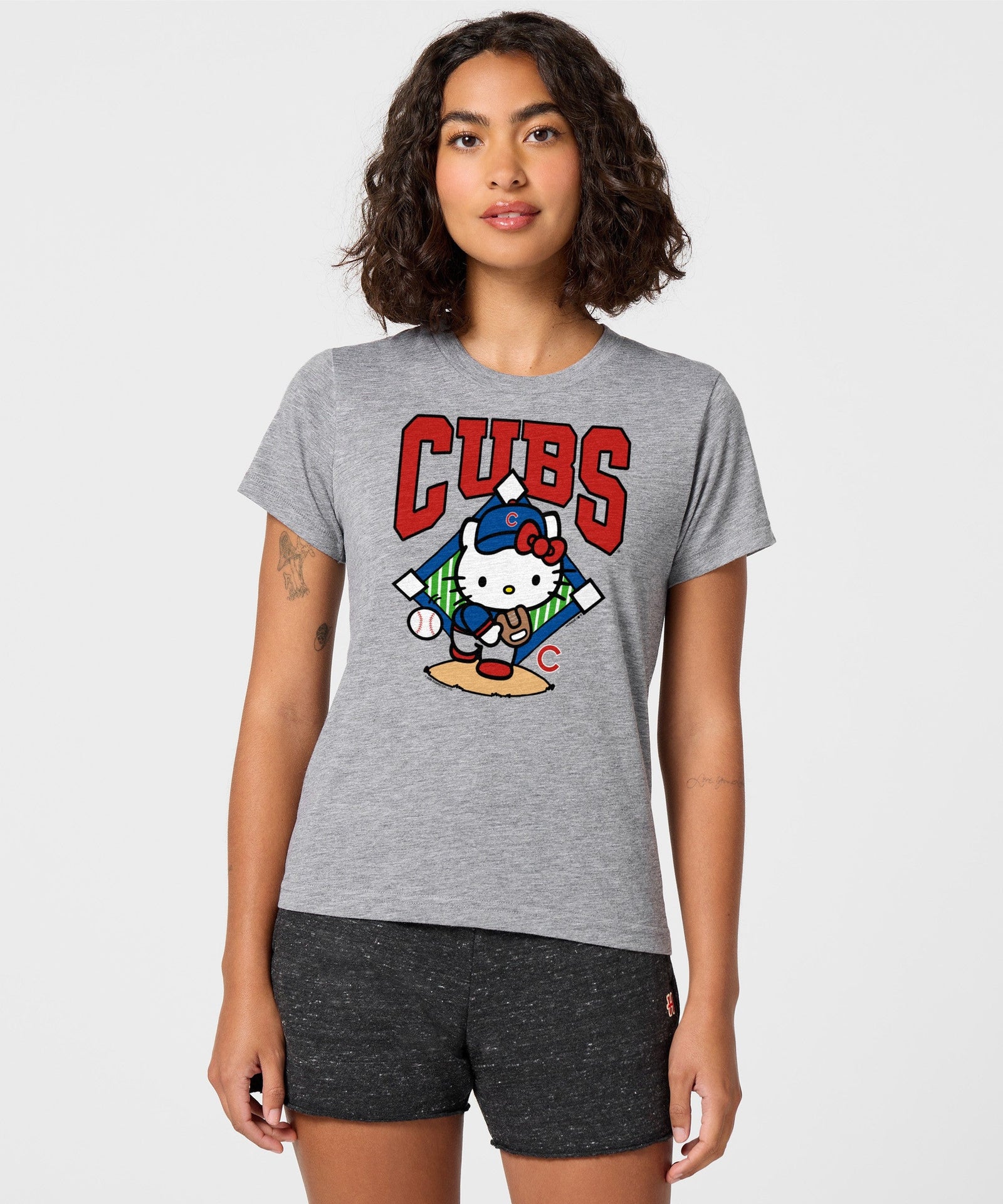 Women's Hello Kitty x Chicago Cubs Pitch