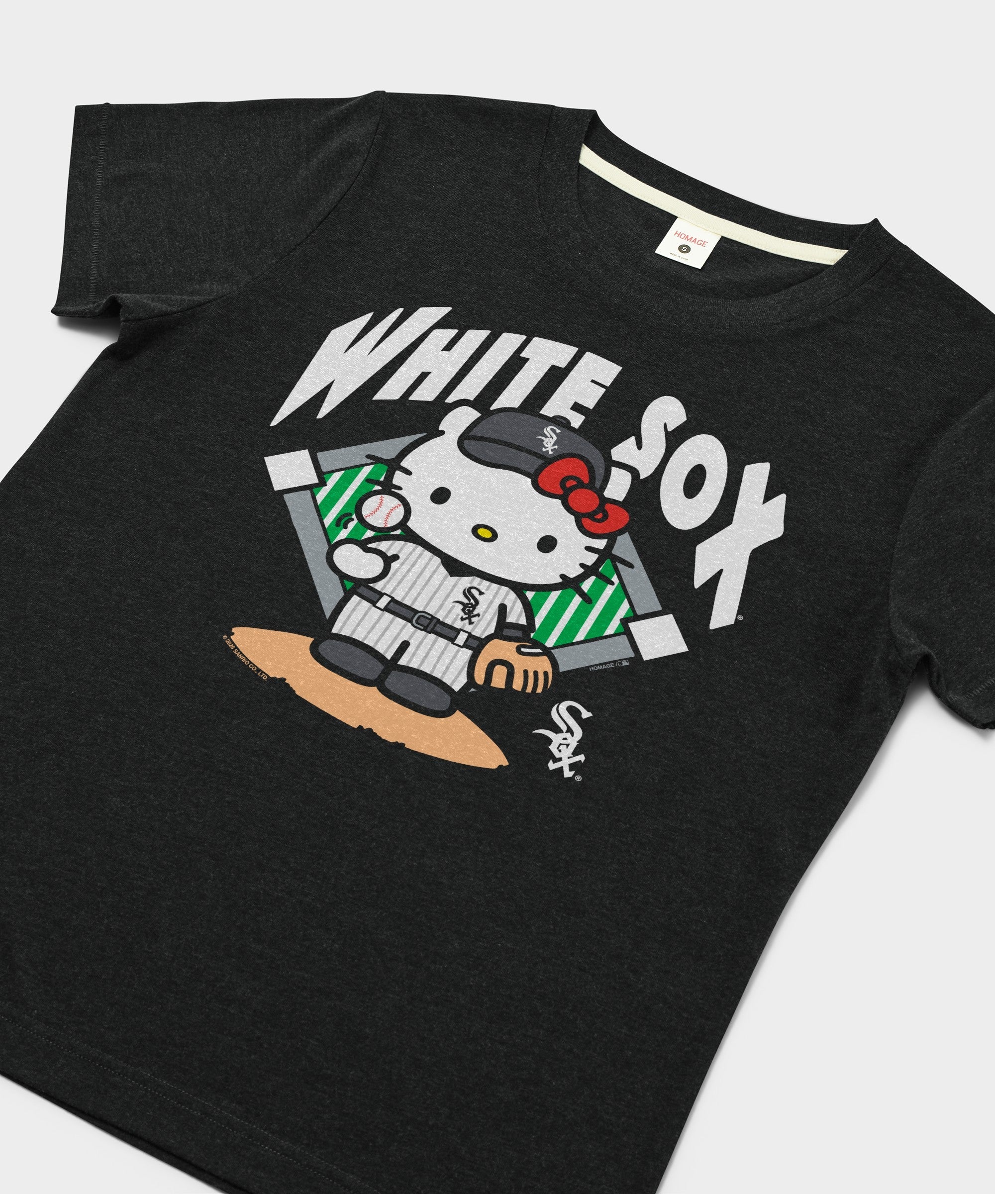 Women's Hello Kitty x Chicago White Sox Toss