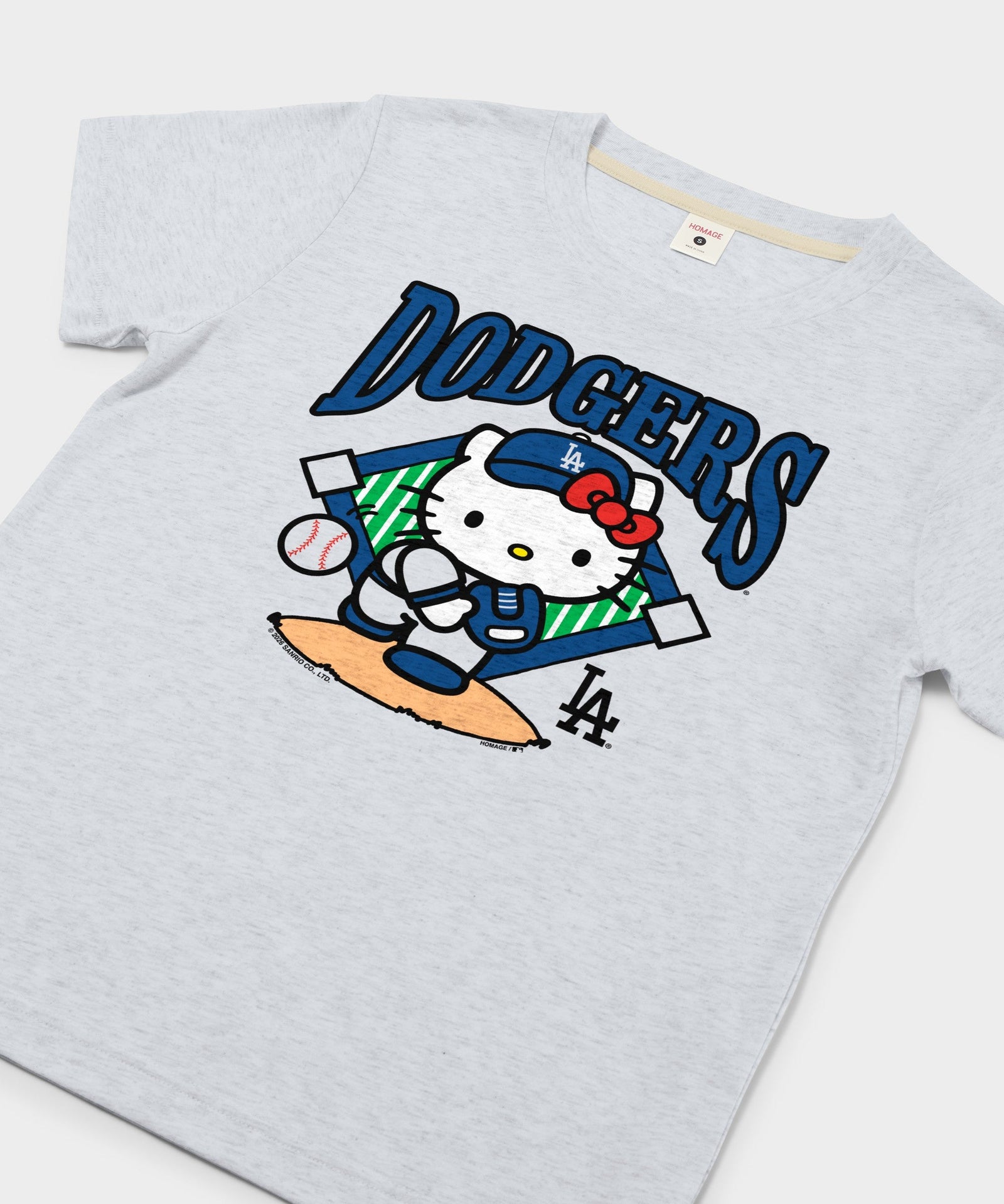 Women's Hello Kitty x Los Angeles Dodgers Pitch