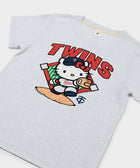 Women's Hello Kitty x Minnesota Twins Throw