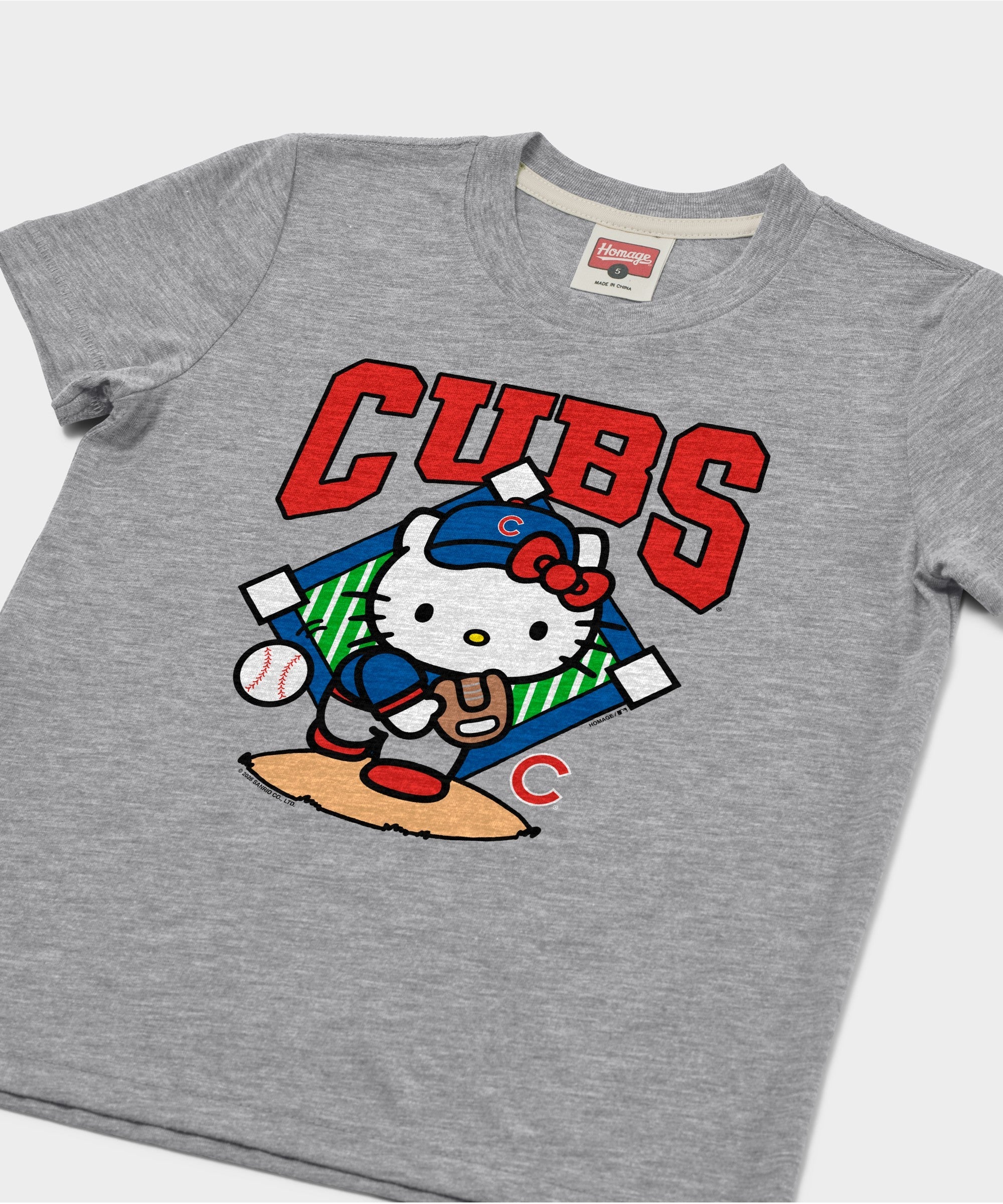 Youth Hello Kitty x Chicago Cubs Pitch