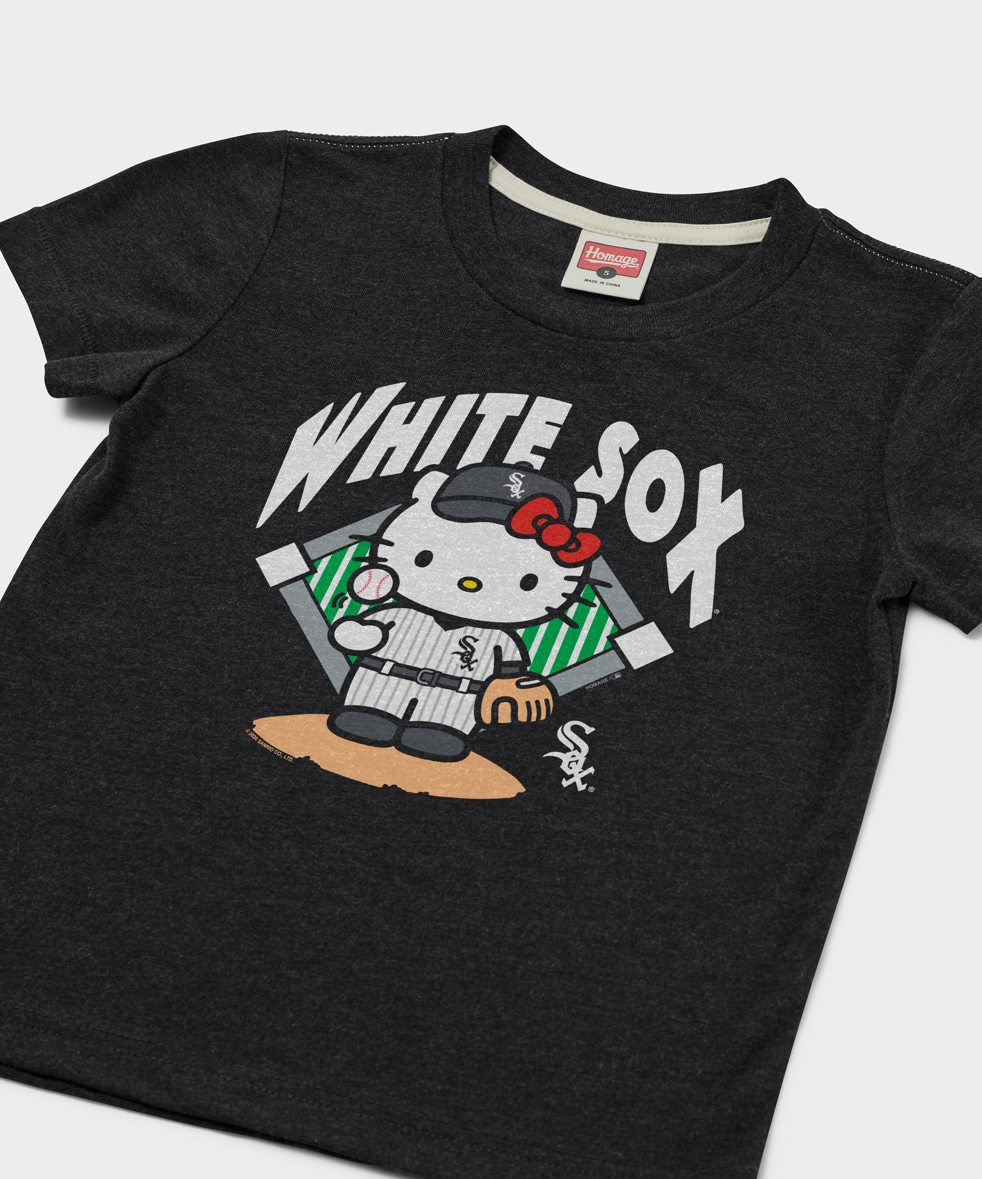 Youth Hello Kitty x Chicago White Sox Toss