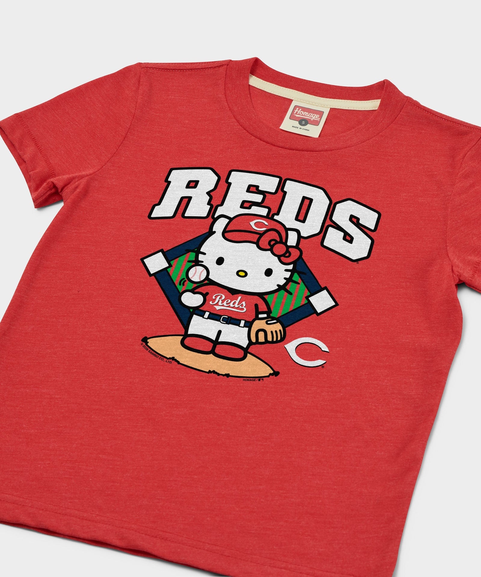Youth Hello Kitty x Cincinnati Reds Toss
