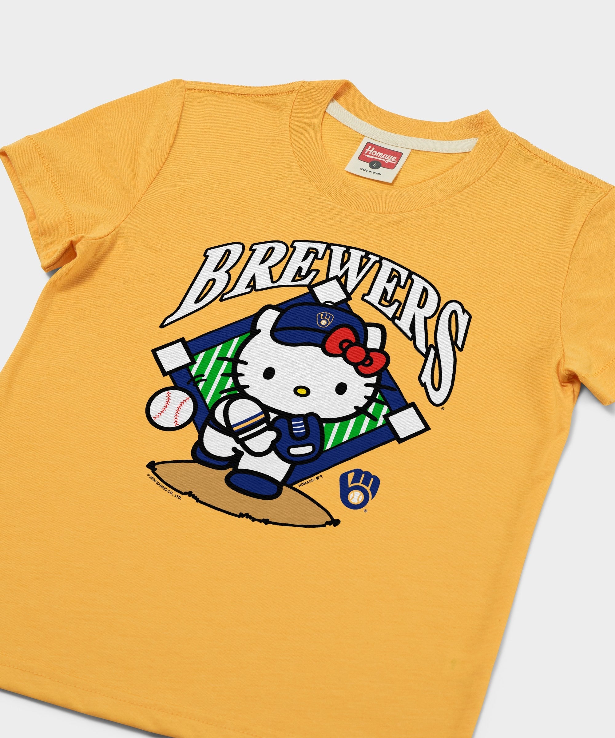 Youth Hello Kitty x Milwaukee Brewers Pitch