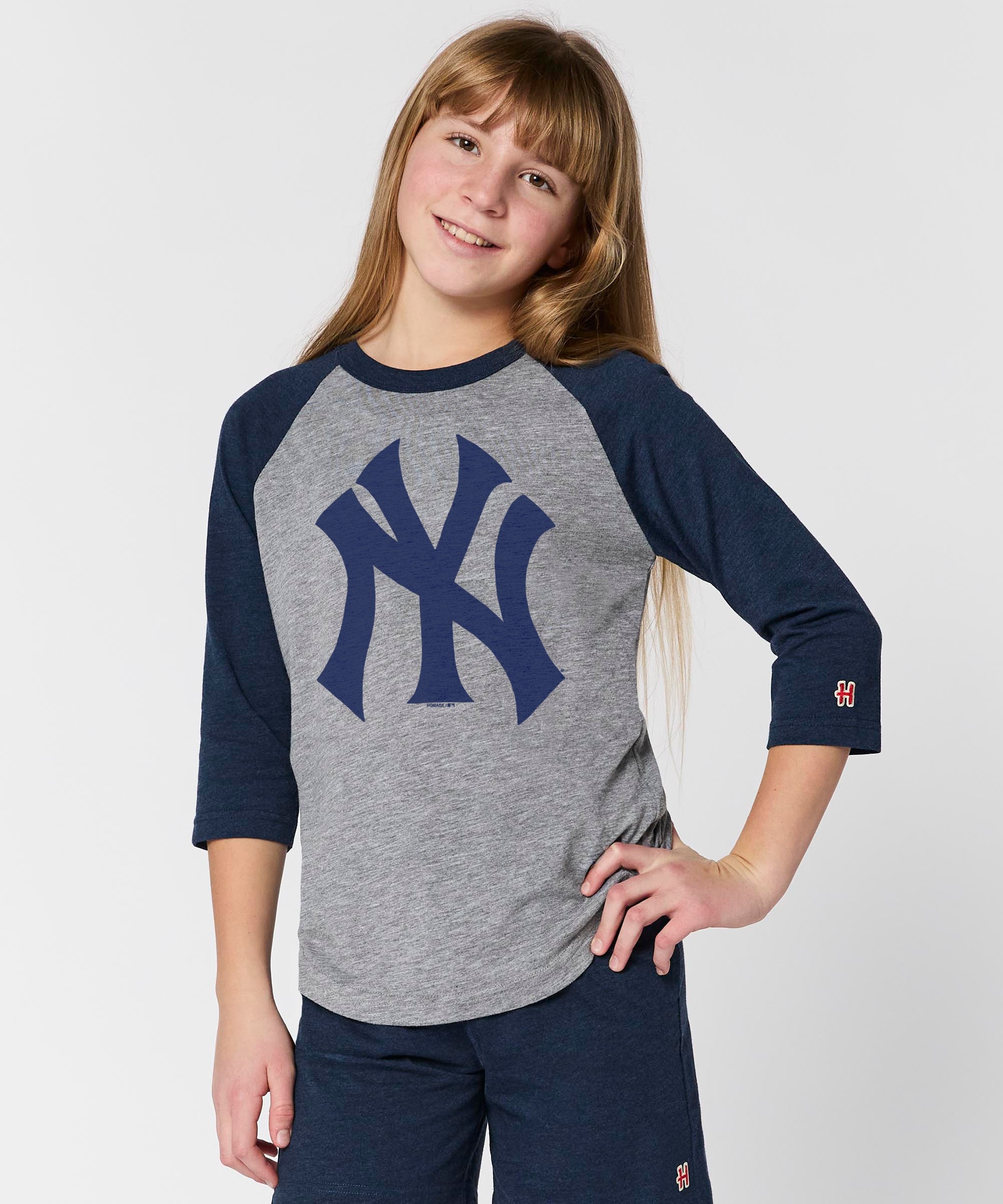 Youth New York Yankees Cap Logo '68 Raglan