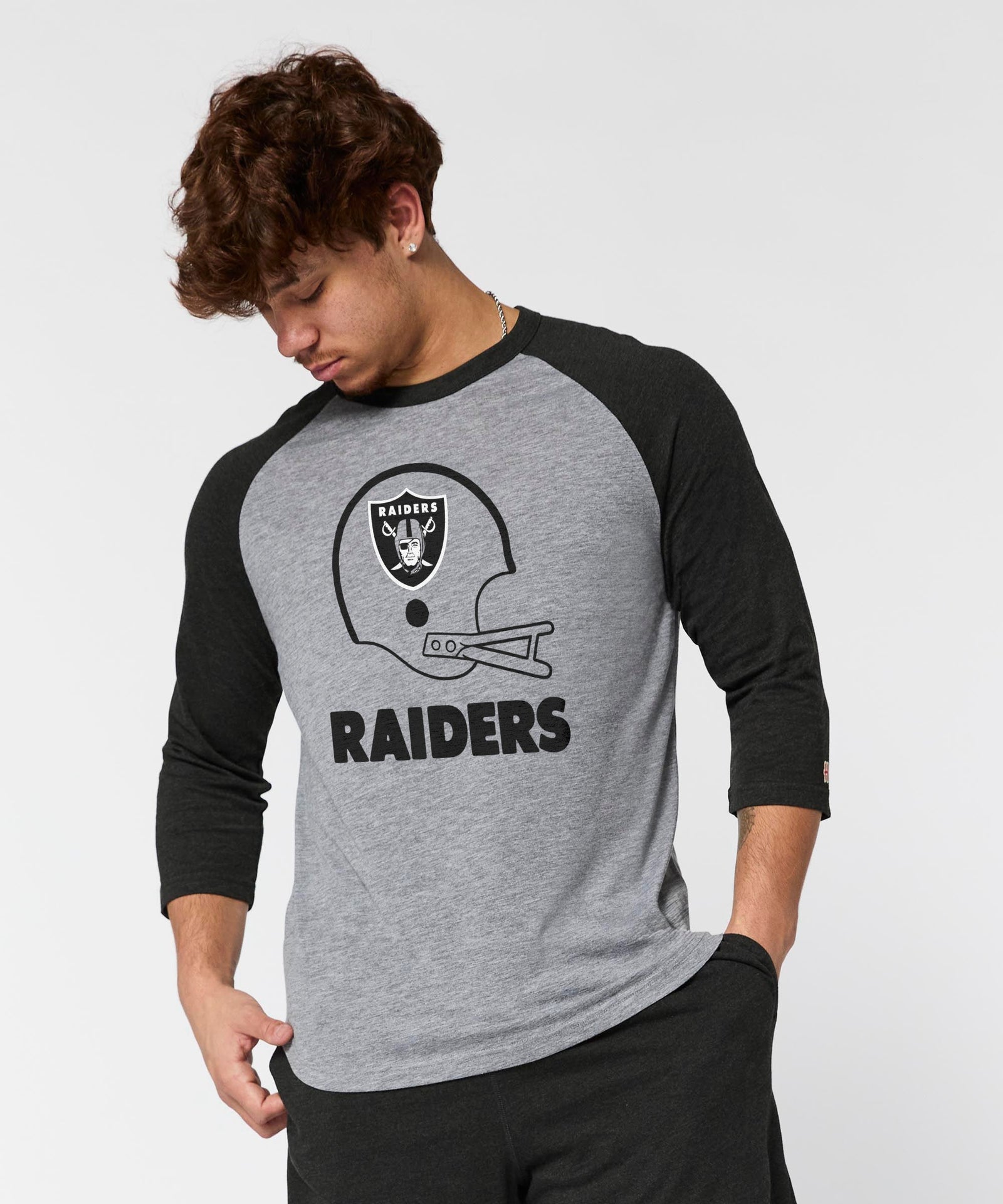 las vegas raiders big helmet raglan