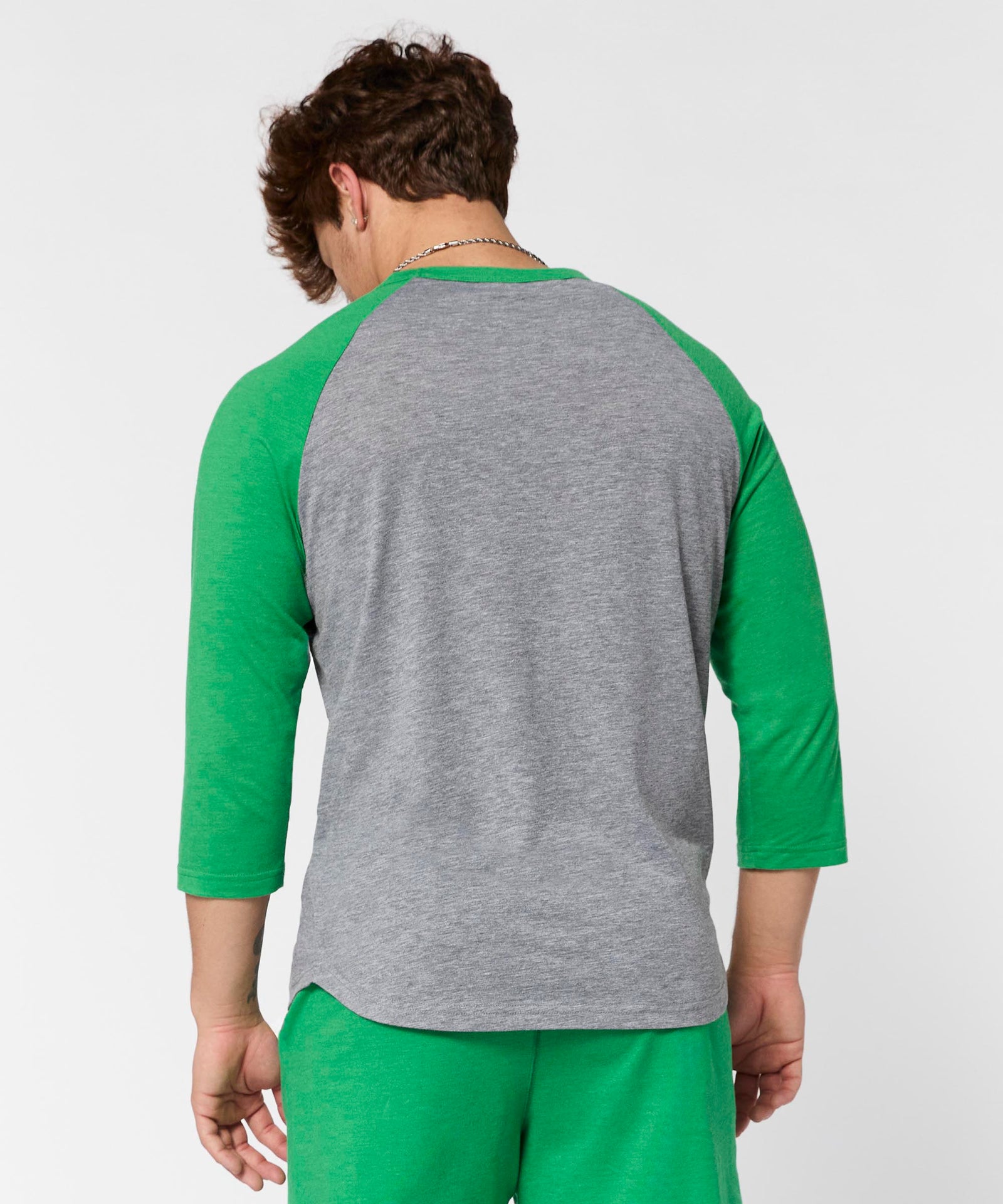 milwaukee bucks logo raglan
