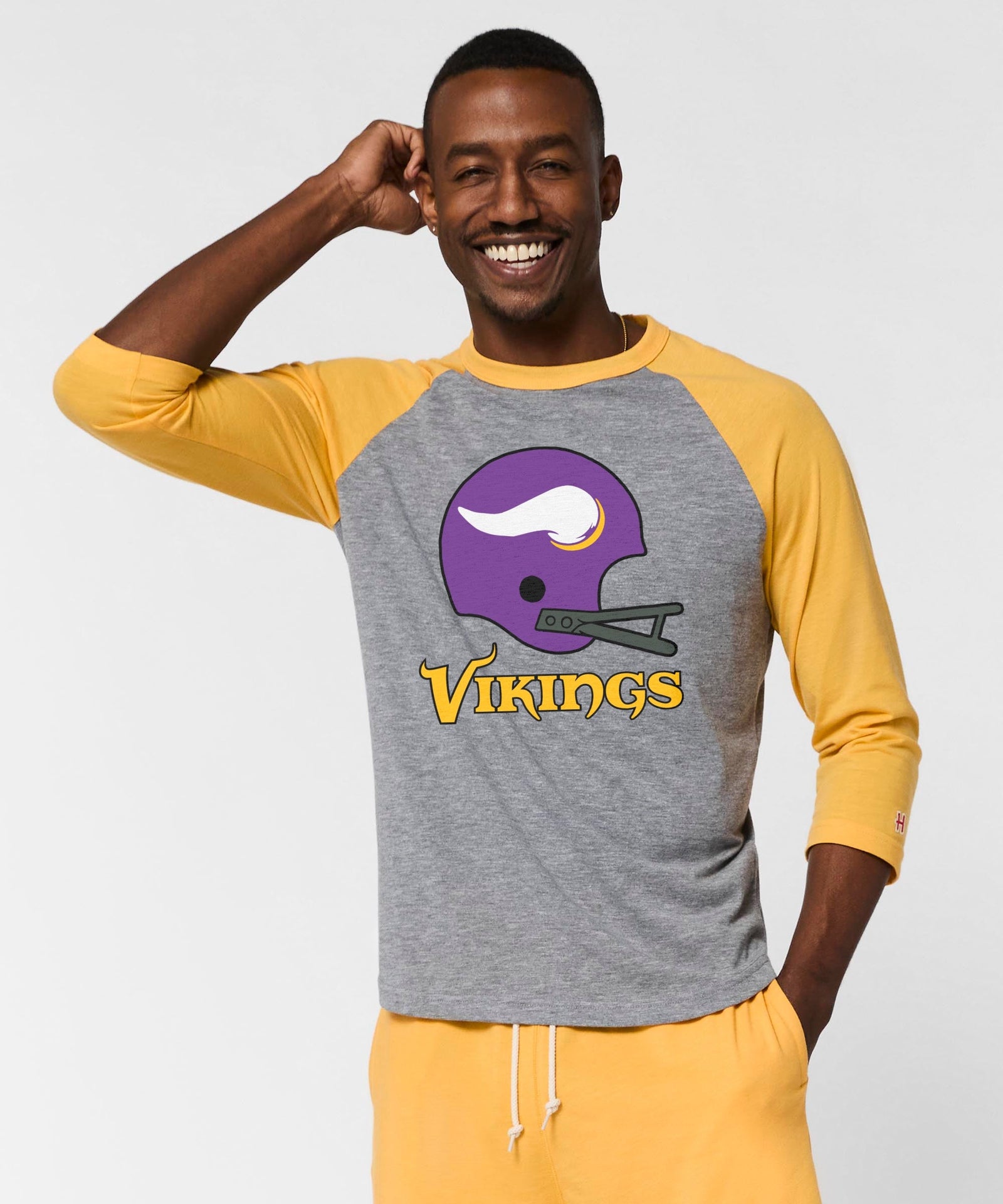 minnesota vikings big helmet raglan