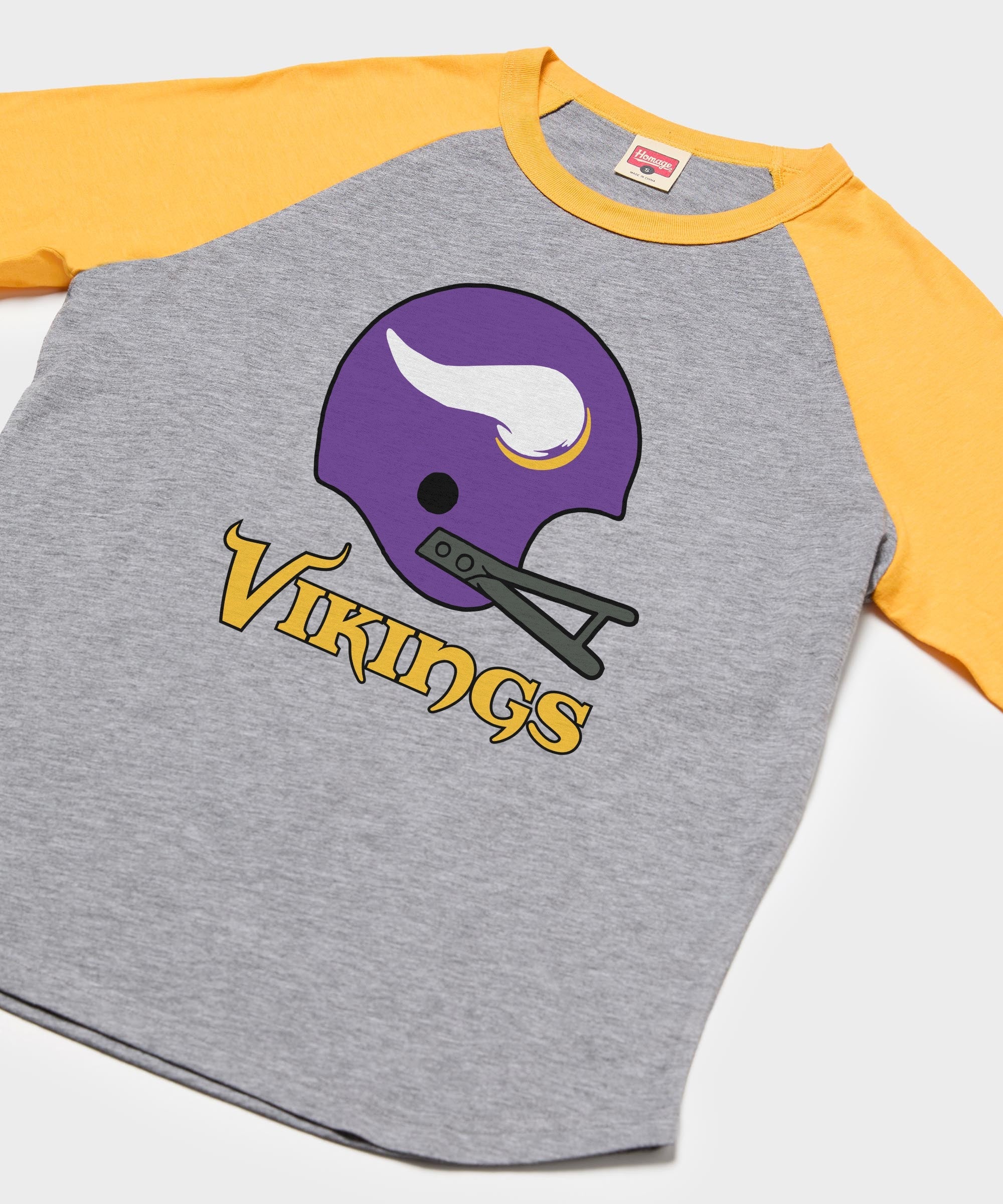 minnesota vikings big helmet raglan