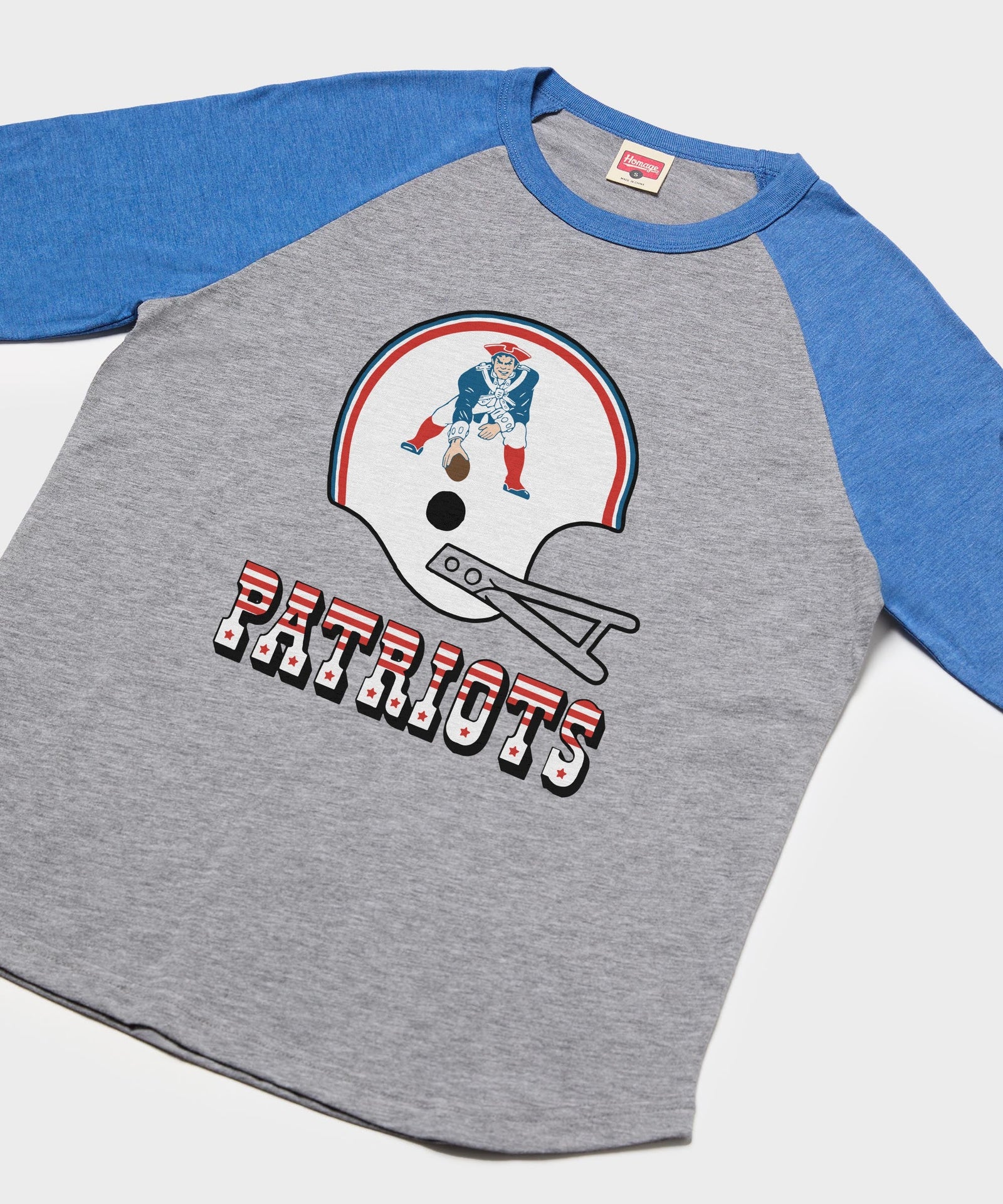 new england patriots big helmet raglan